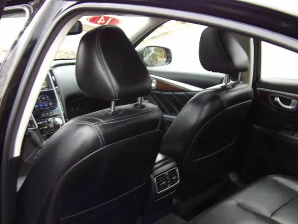 2014 Infiniti Q50 - Image 10 of 17