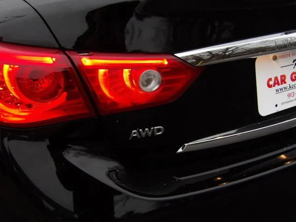2014 Infiniti Q50 - Image 6 of 17