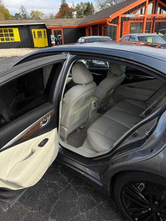 2014 Infiniti Q50 - Image 9 of 11