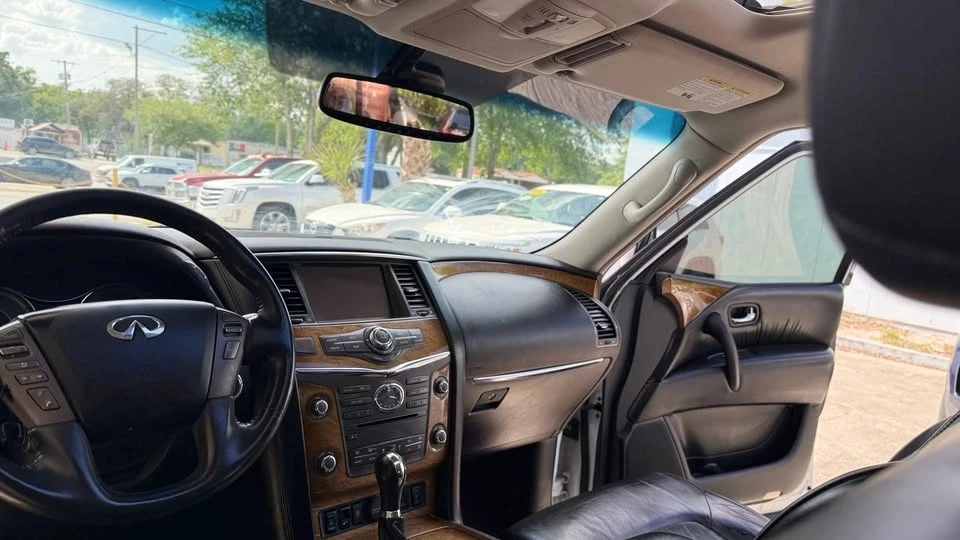 2014 Infiniti QX80 - Image 16 of 20