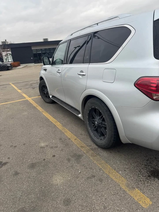 2014 Infiniti QX80 - Image 4 of 12