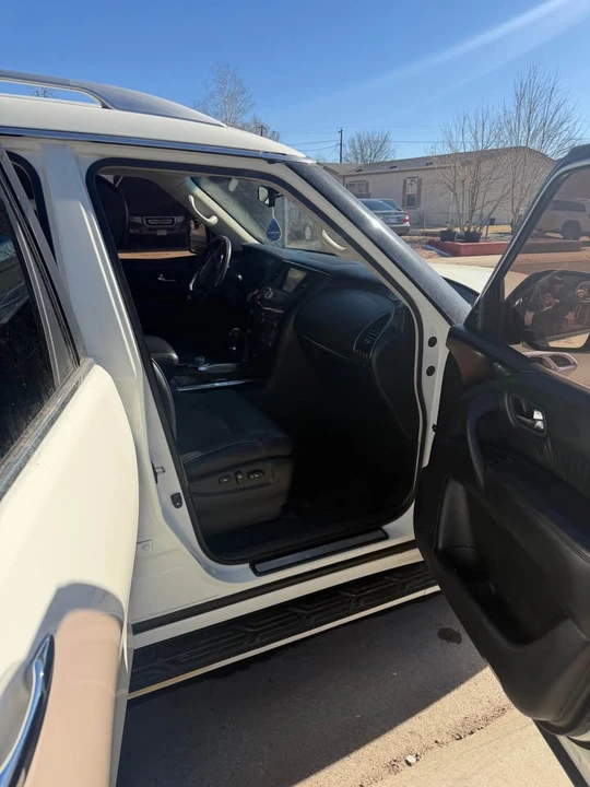 2014 Infiniti QX80 - Image 8 of 12