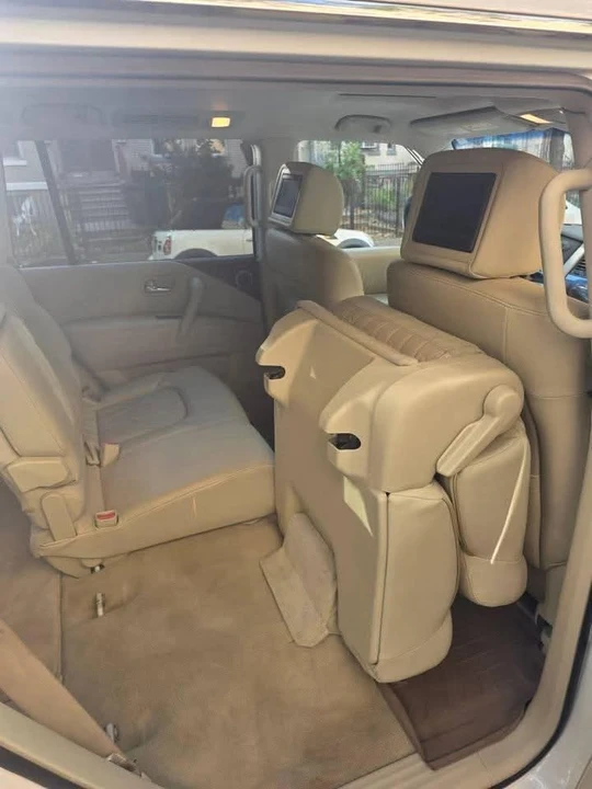 2014 Infiniti QX80 - Image 3 of 8