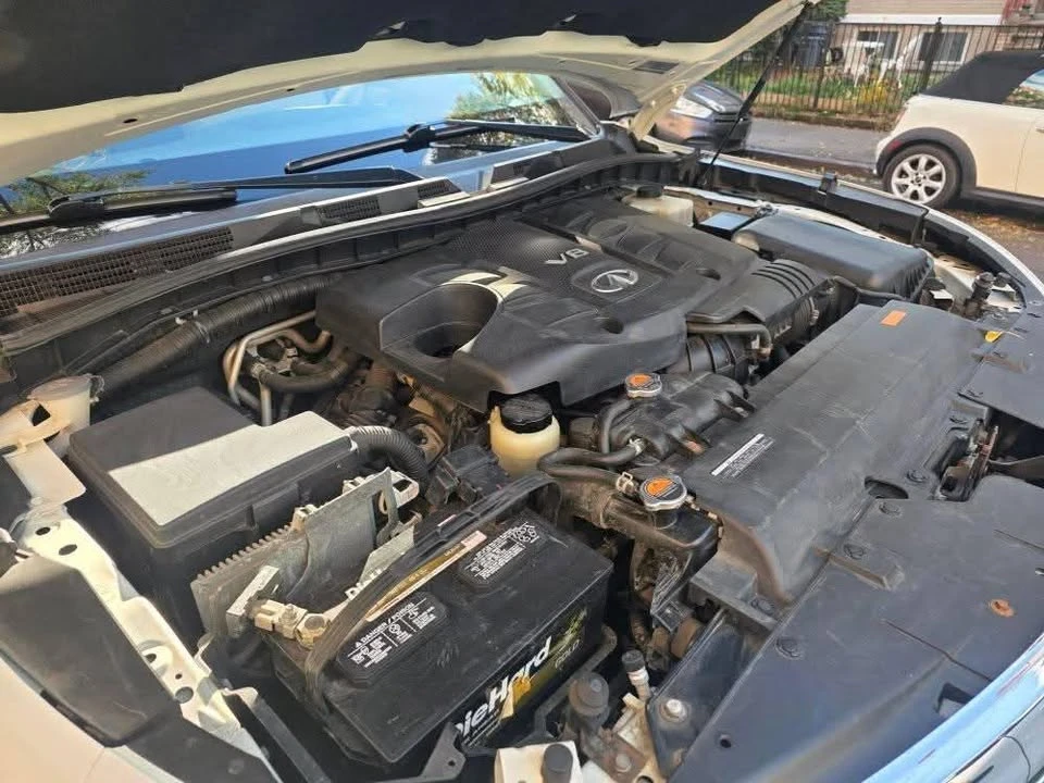 2014 Infiniti QX80 - Image 2 of 8