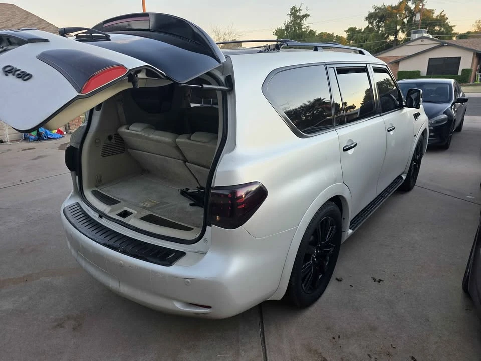 2014 Infiniti QX80 - Image 2 of 9