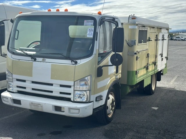 2014 Isuzu Elf - Image 2 of 10
