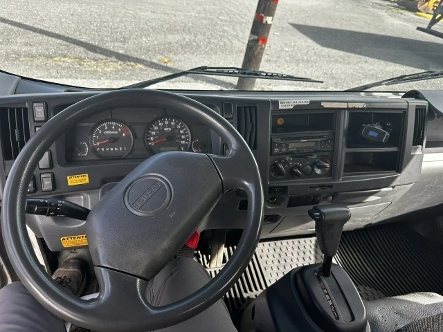 2014 Isuzu Elf - Image 7 of 10