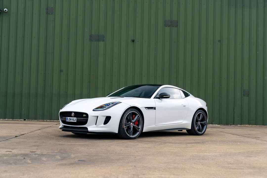 2014 Jaguar F-Type R 1st Gen - Image 4 of 31