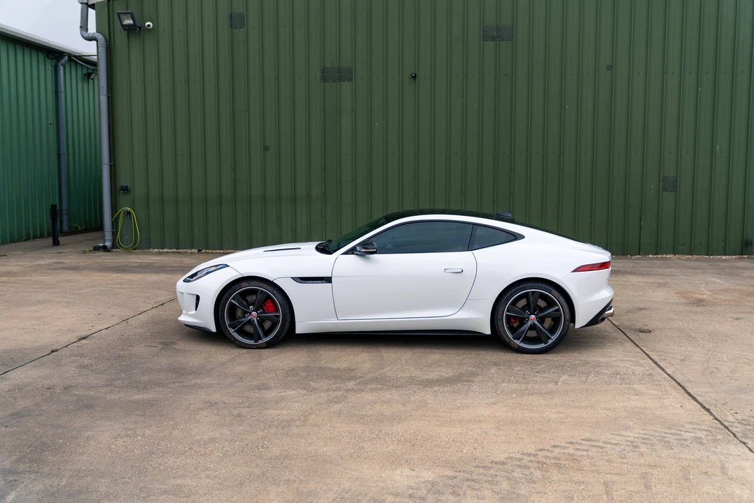 2014 Jaguar F-Type R 1st Gen - Image 5 of 31