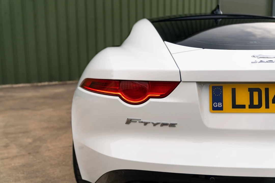 2014 Jaguar F-Type R 1st Gen - Image 30 of 31