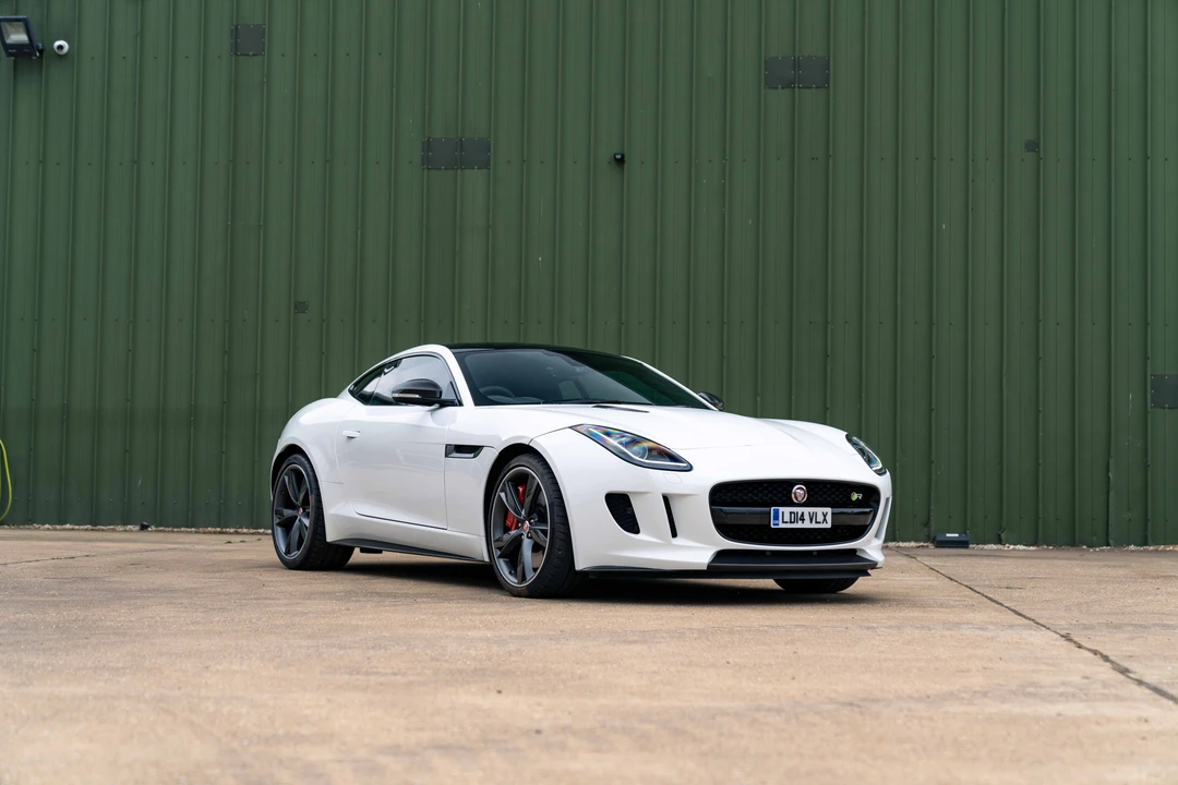 2014 Jaguar F-Type R 1st Gen - Image 10 of 31