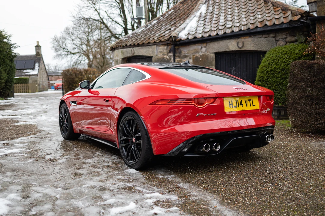 2014 Jaguar F-Type R 1st Gen - Image 11 of 31