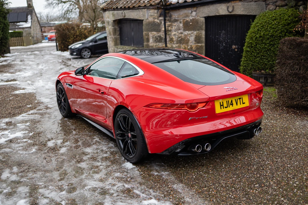 2014 Jaguar F-Type R 1st Gen - Image 5 of 31