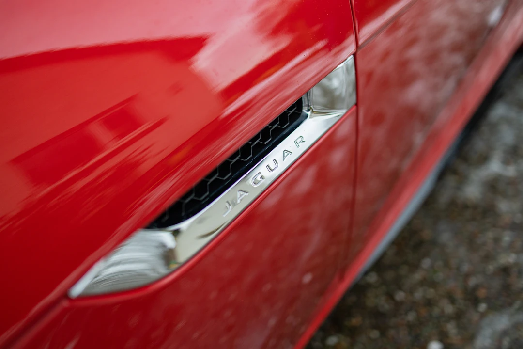 2014 Jaguar F-Type R 1st Gen - Image 27 of 31
