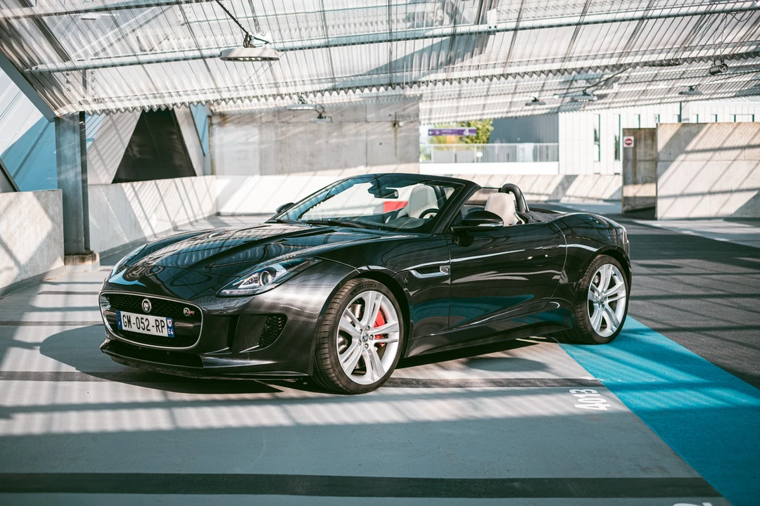 2014 Jaguar F-Type 1st Gen - Image 9 of 31