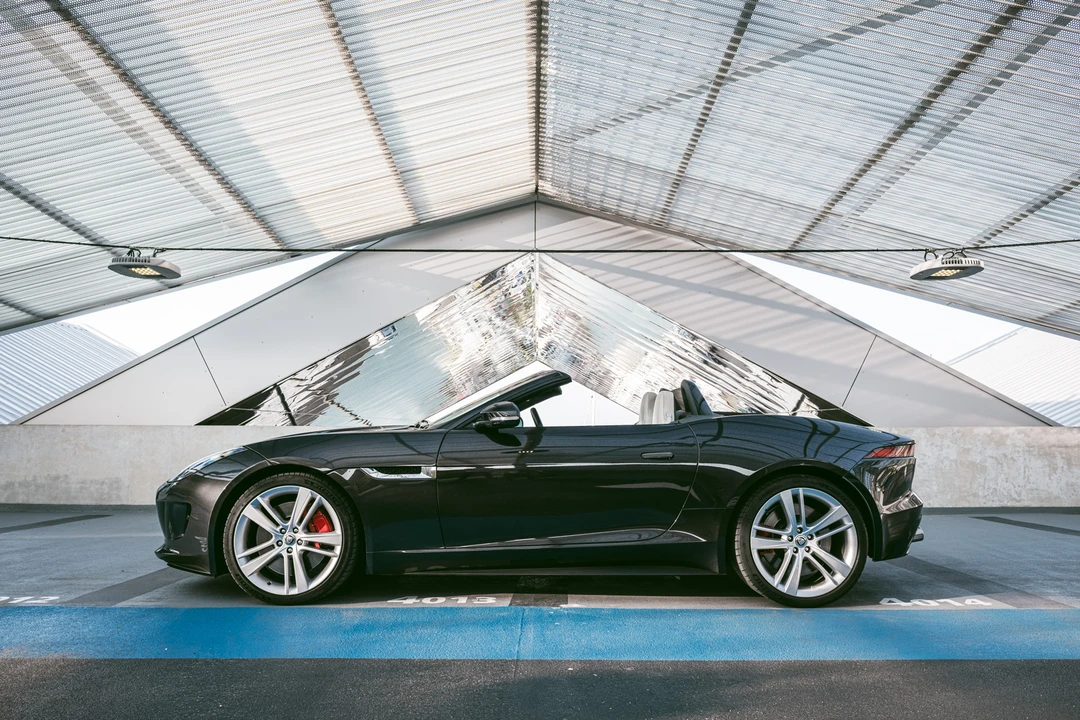 2014 Jaguar F-Type 1st Gen - Image 5 of 31