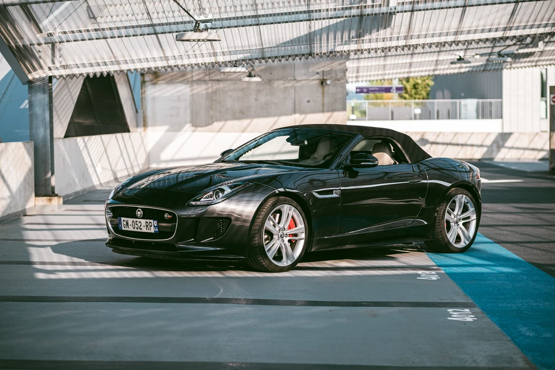 2014 Jaguar F-Type 1st Gen - Image 14 of 31