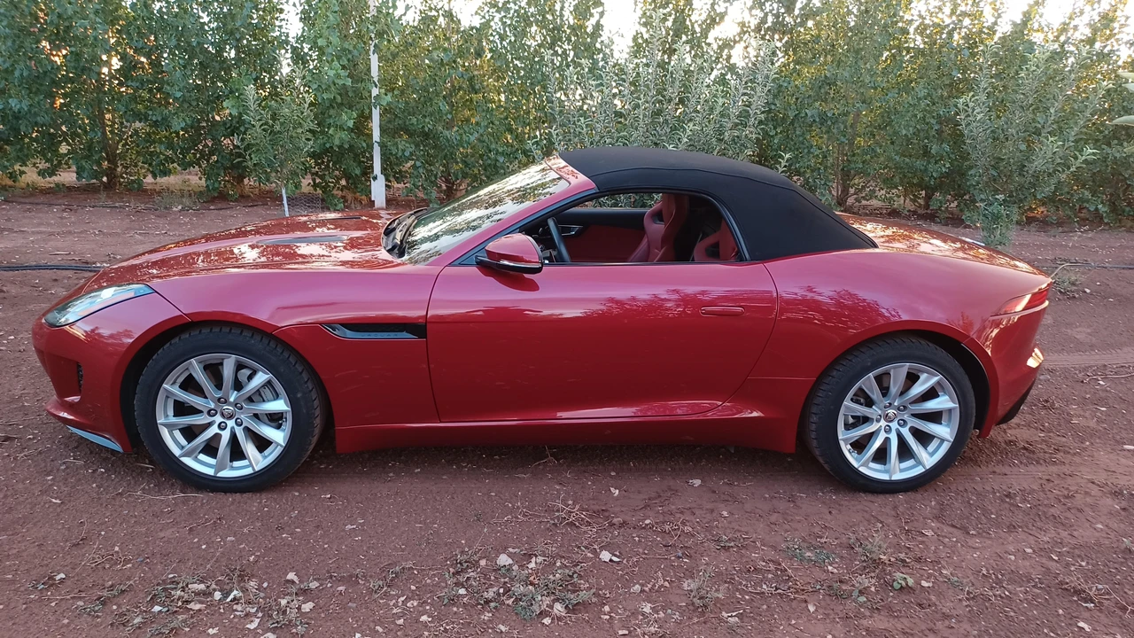 2014 Jaguar F-Type 1st Gen - Image 11 of 23