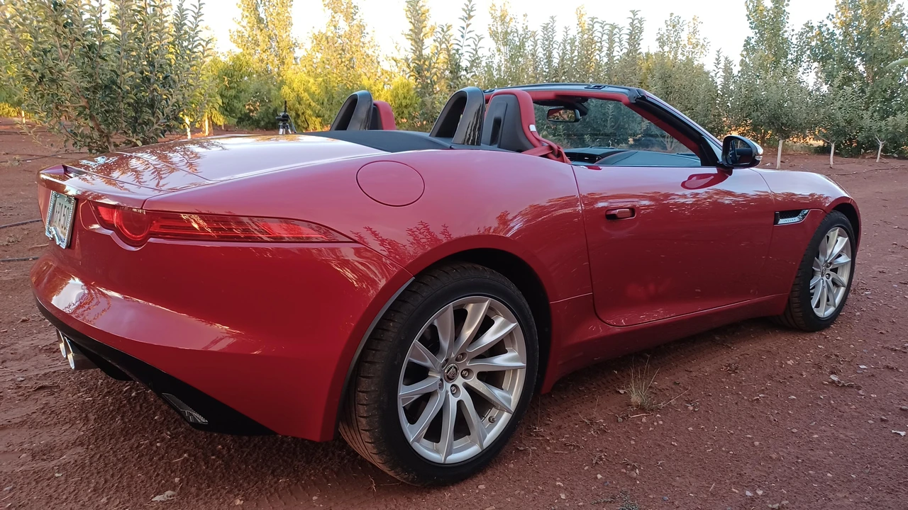 2014 Jaguar F-Type 1st Gen - Image 7 of 23