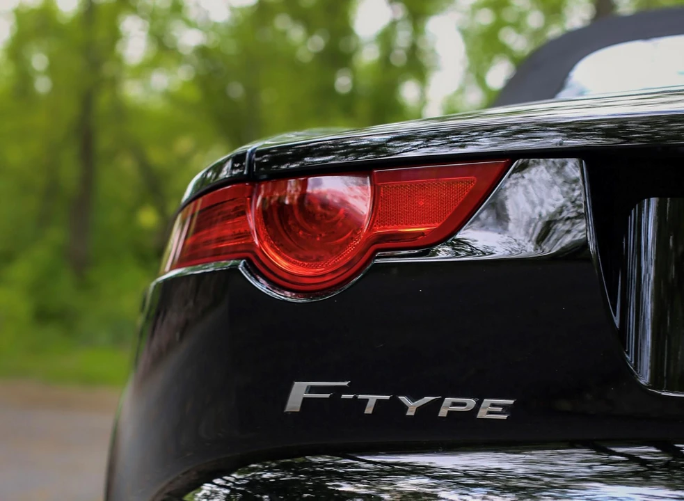 2014 Jaguar F-Type 1st Gen - Image 19 of 30