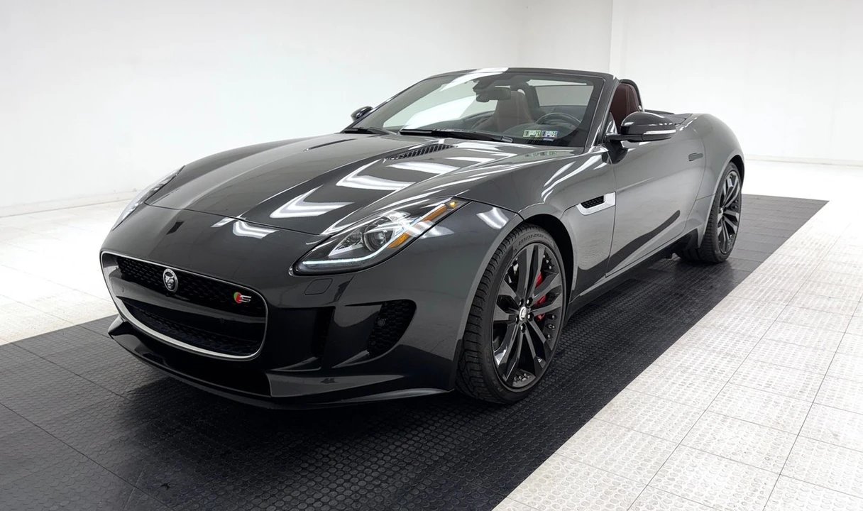 2014 Jaguar - Image 2 of 31