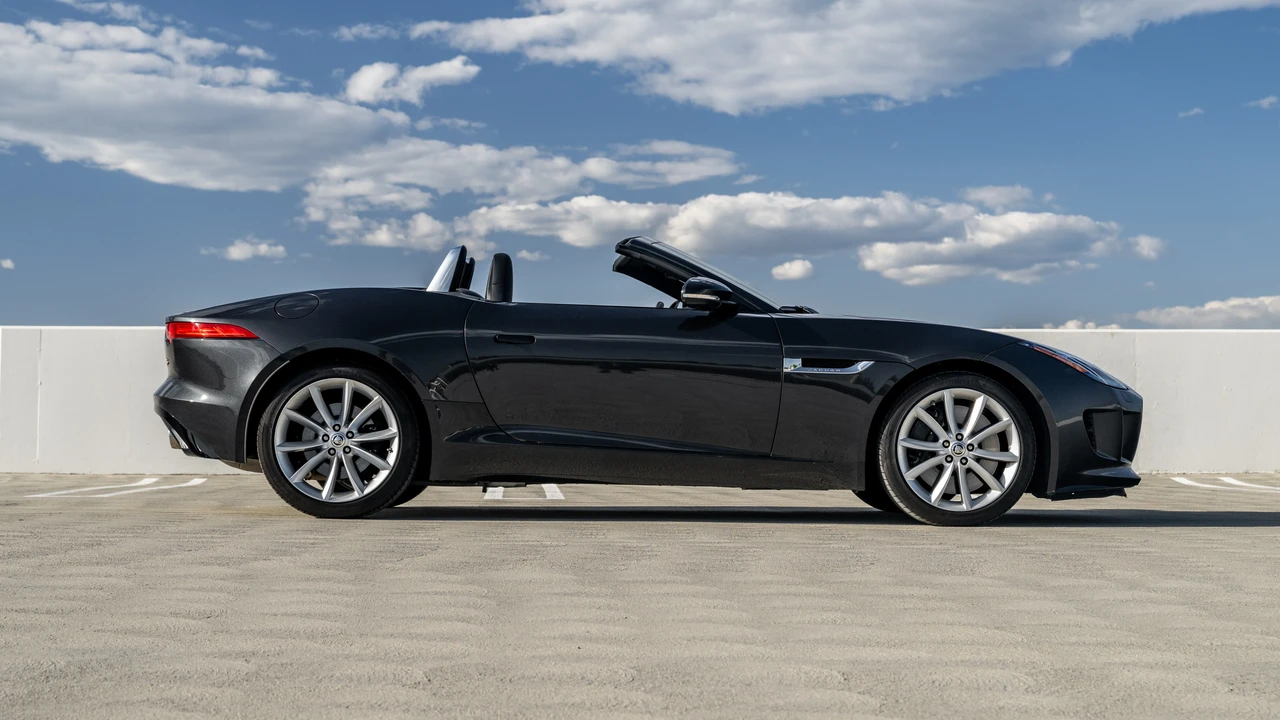 2014 Jaguar F-Type 1st Gen - Image 4 of 31