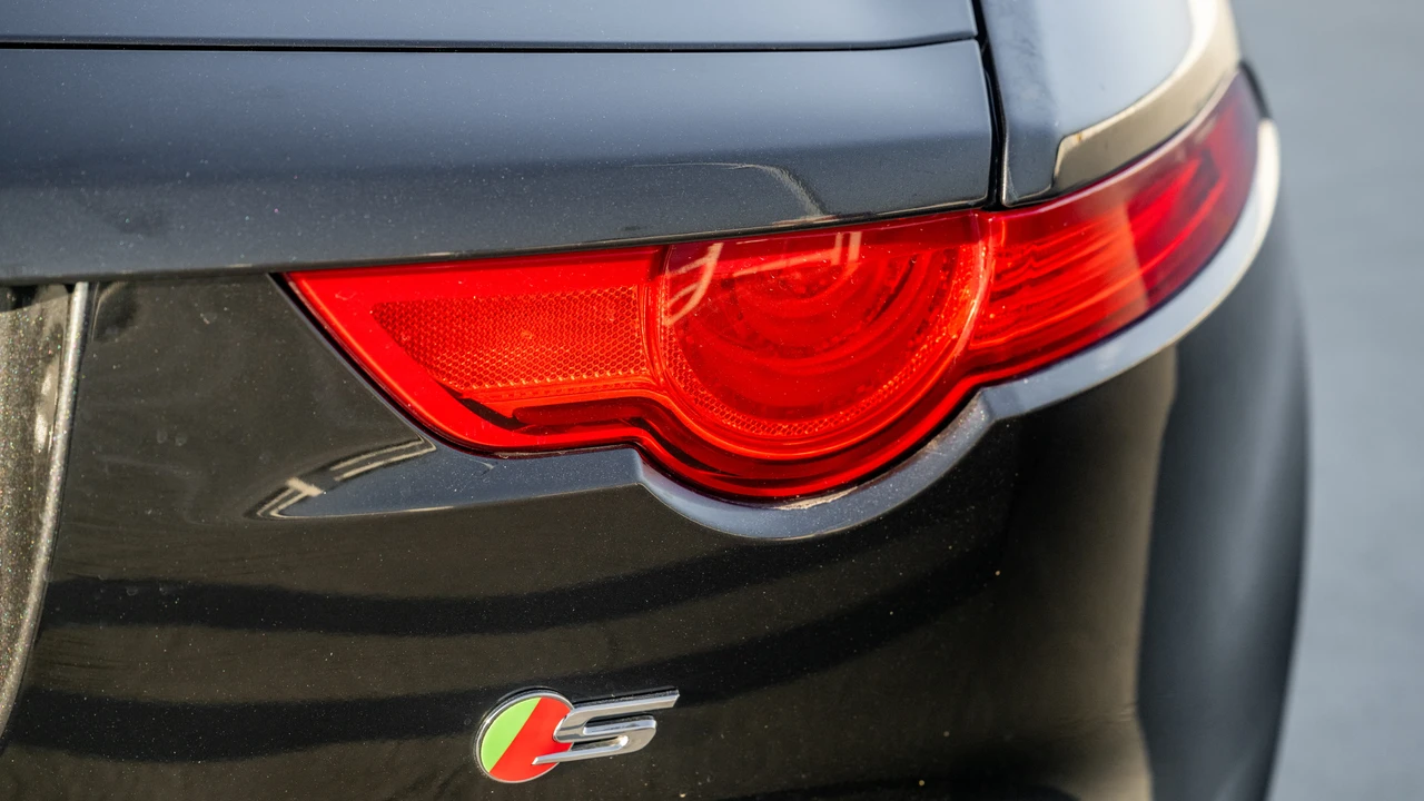 2014 Jaguar F-Type 1st Gen - Image 24 of 31