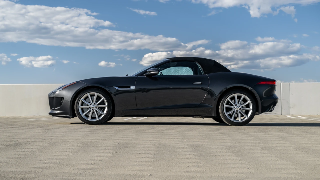 2014 Jaguar F-Type 1st Gen - Image 17 of 31