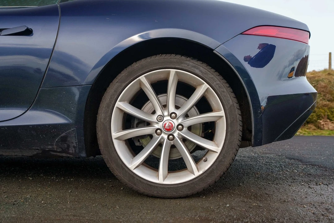 2014 Jaguar F-Type 1st Gen - Image 28 of 30