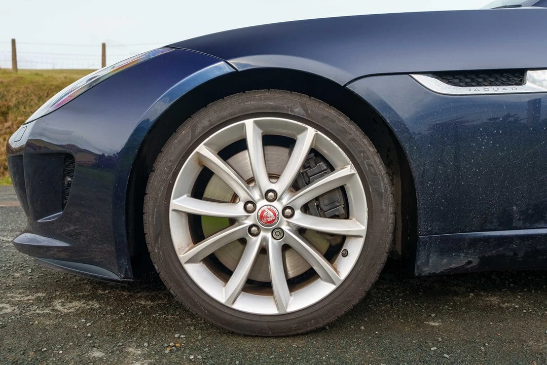 2014 Jaguar F-Type 1st Gen - Image 29 of 30