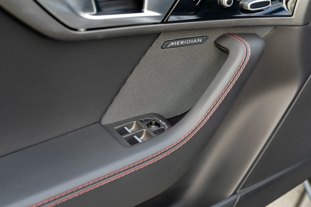 2014 Jaguar F-Type 1st Gen - Image 12 of 31