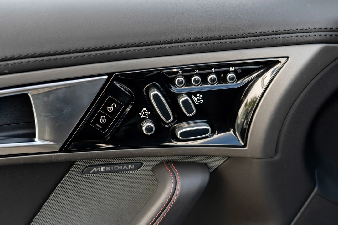 2014 Jaguar F-Type 1st Gen - Image 11 of 31