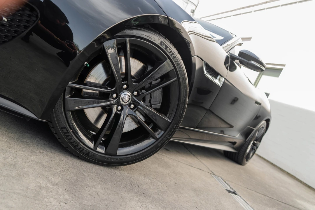 2014 Jaguar F-Type 1st Gen - Image 3 of 31