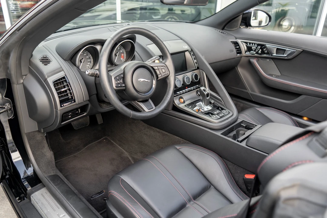 2014 Jaguar F-Type 1st Gen - Image 9 of 31