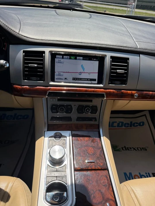 2014 Jaguar X250 XF - Image 16 of 20