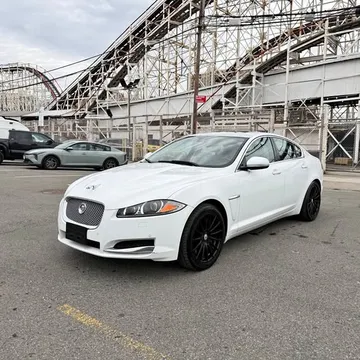 2014 Jaguar XF Premium Luxury Sedan 4D