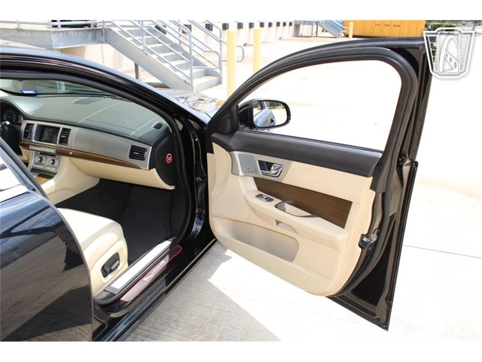 2014 Jaguar X250 XF - Image 18 of 31