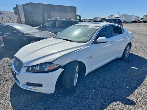 2014 Jaguar XF Sedan