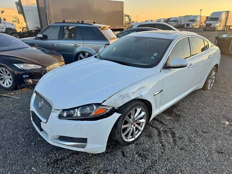 2014 Jaguar XF Sedan