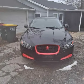 2014 Jaguar XF Sedan 4D