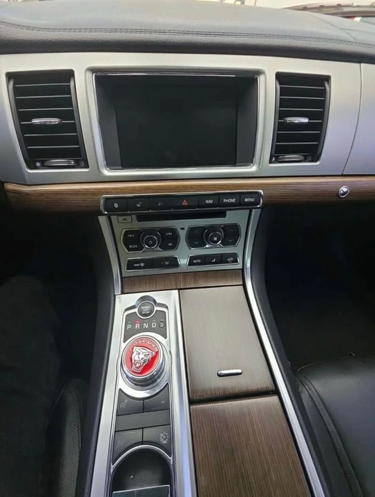 2014 Jaguar X250 XFR - Image 8 of 18