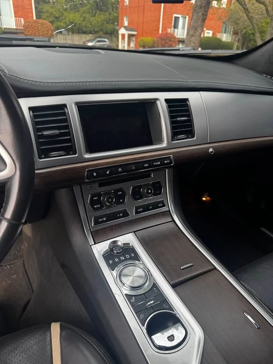 2014 Jaguar X250 XF - Image 9 of 10