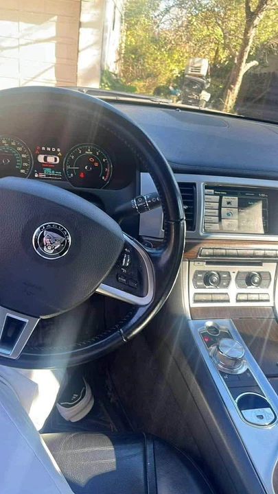 2014 Jaguar X250 XF - Image 8 of 9