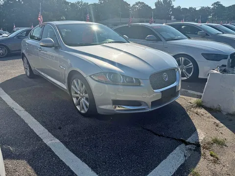 2014 Jaguar XF XF 30t Prestige Sedan 4D