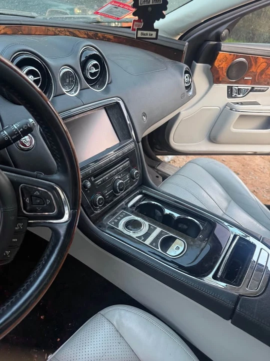 2014 Jaguar X351 XJ - Image 8 of 11