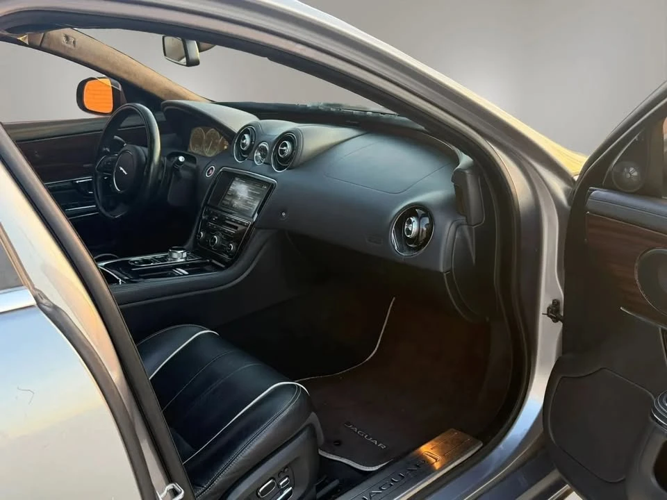 2014 Jaguar X351 XJ - Image 17 of 20