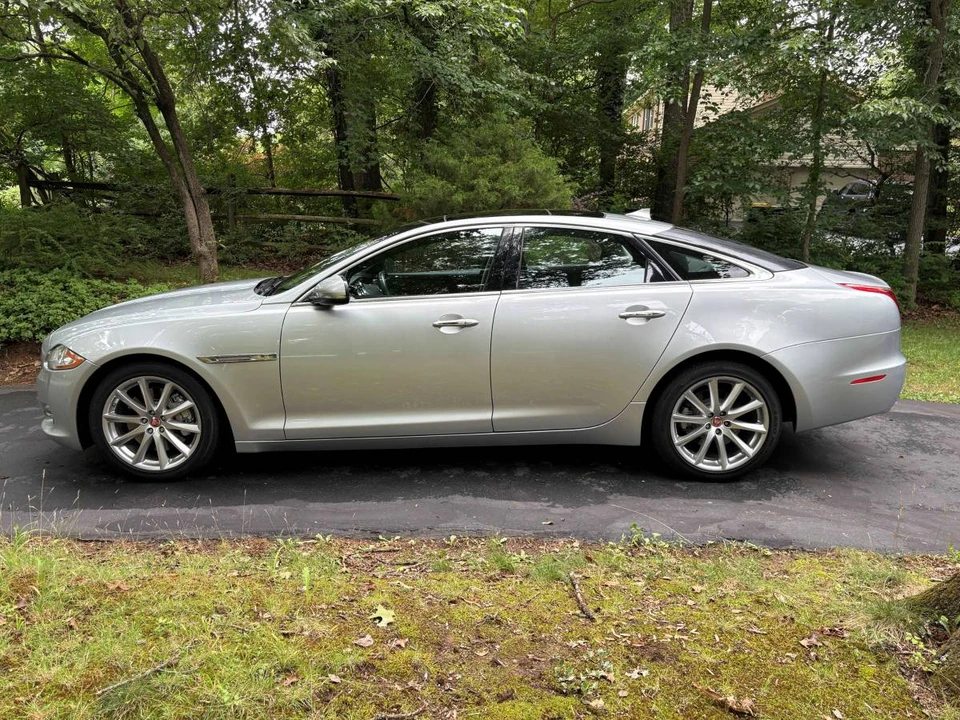 2014 Jaguar X351 XJ - Image 2 of 15