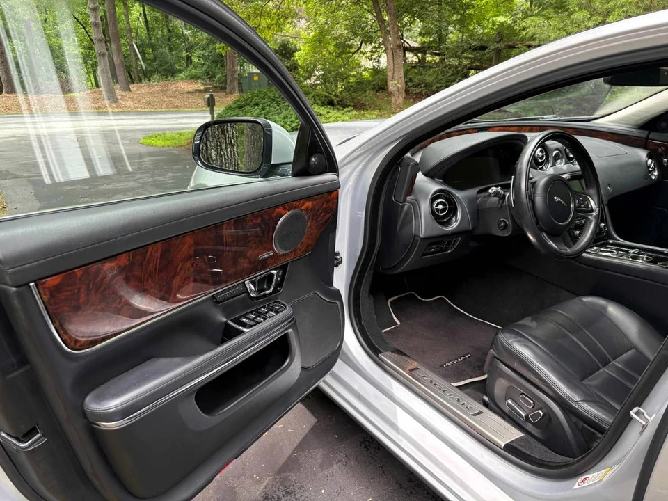 2014 Jaguar X351 XJ - Image 12 of 15