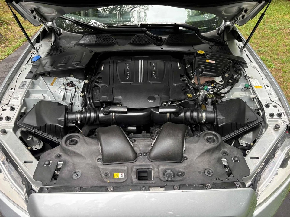 2014 Jaguar X351 XJ - Image 10 of 15