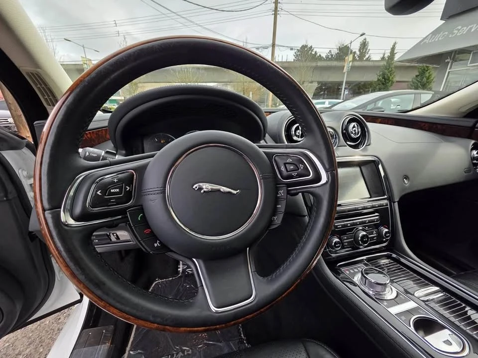 2014 Jaguar X351 XJ - Image 10 of 20